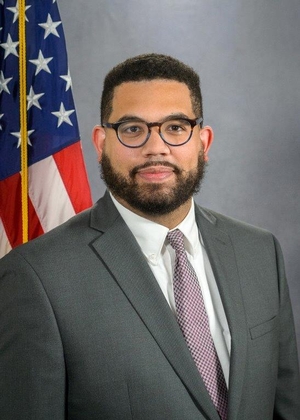 Photo of Representative Manuel Guzman Jr.