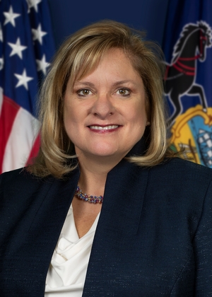 Photo of Senator Tracy Pennycuick