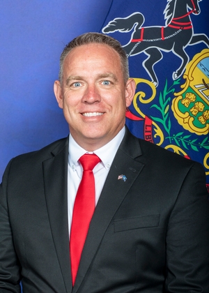 Photo of Representative Tom Jones
